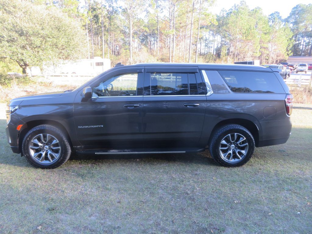 2021 Chevrolet Suburban Image 1