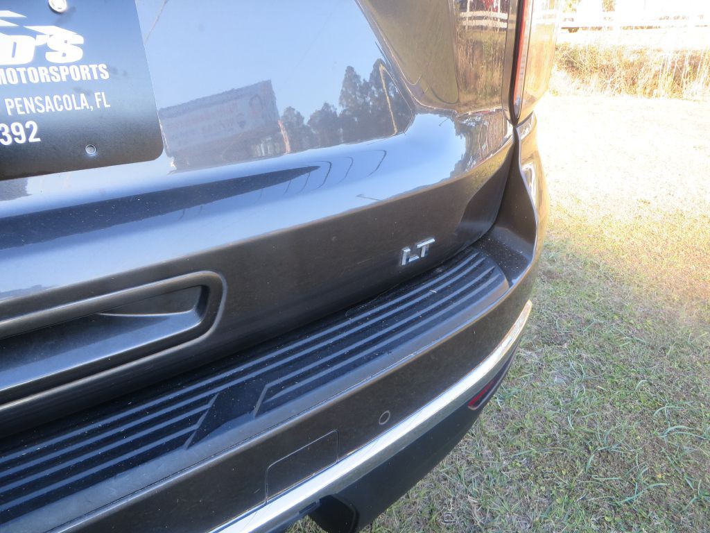 2021 Chevrolet Suburban Image 9