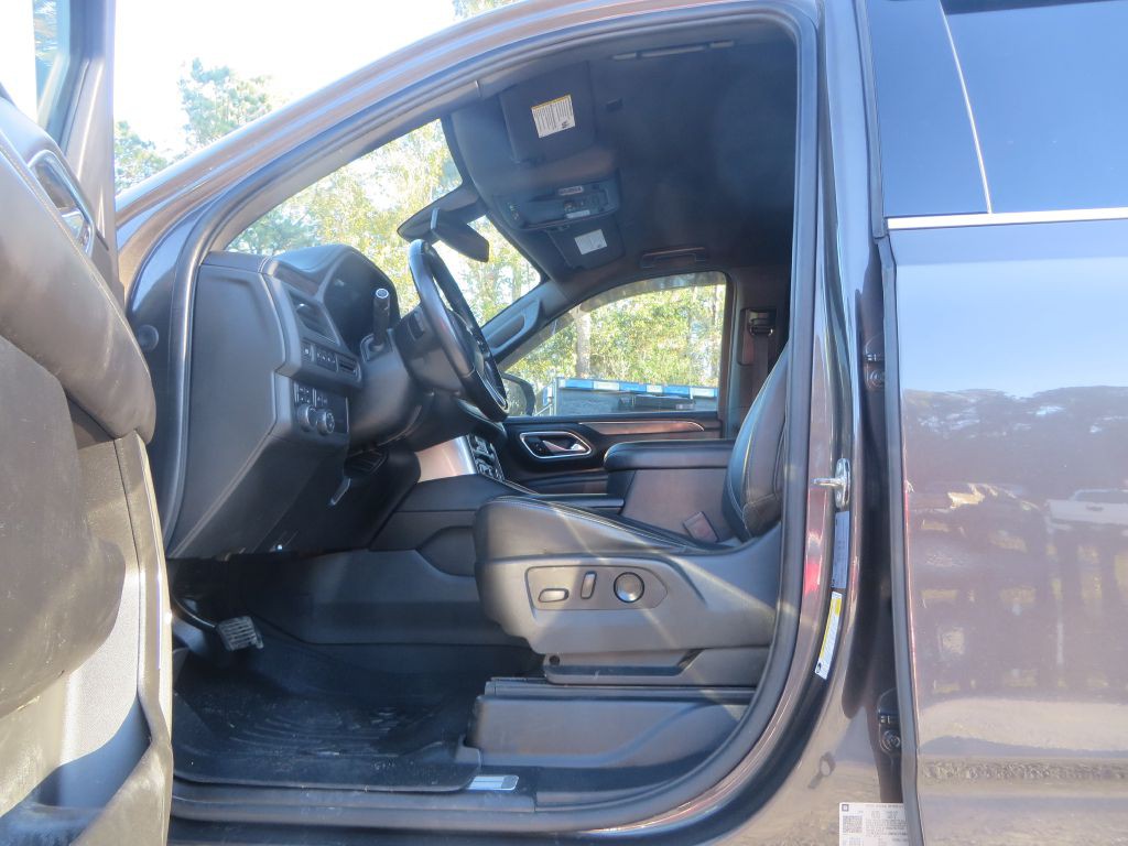 2021 Chevrolet Suburban Image 10