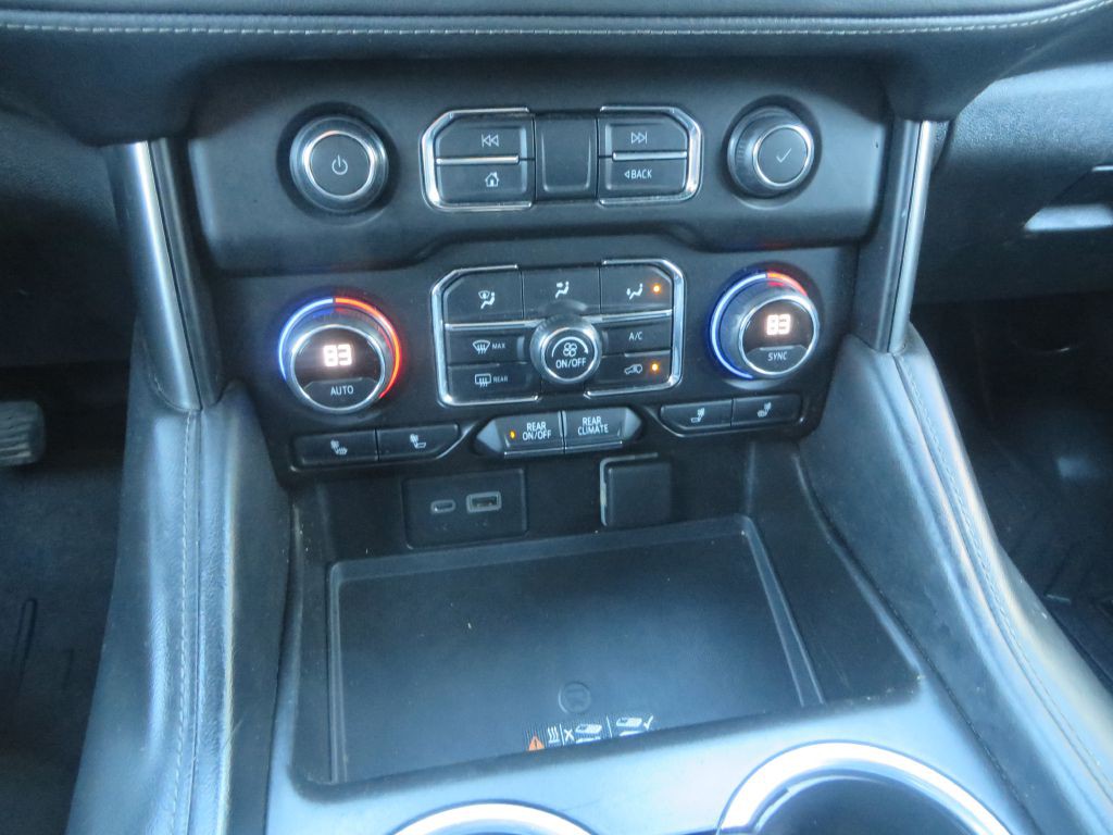 2021 Chevrolet Suburban Image 21