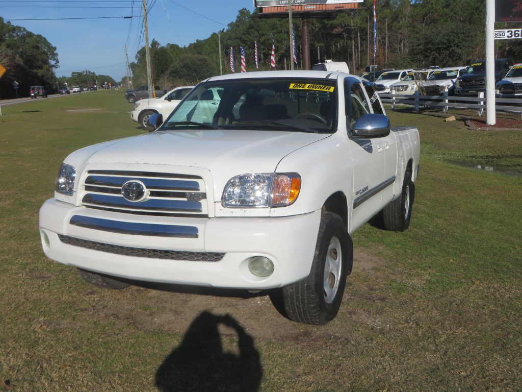 2003 Toyota Tundra Image 2