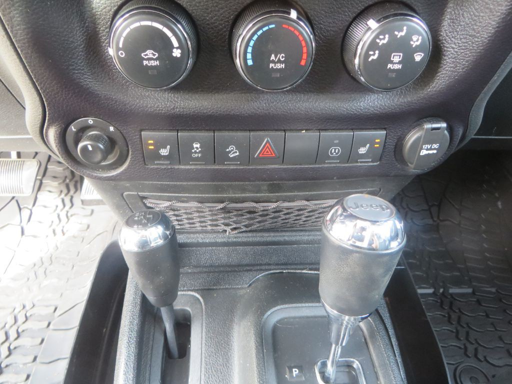 2016 Jeep Wrangler Unlimited Image 17