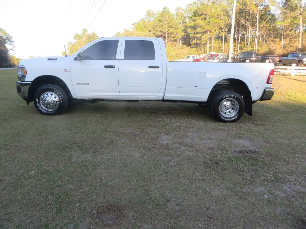2022 RAM 3500 Image 1