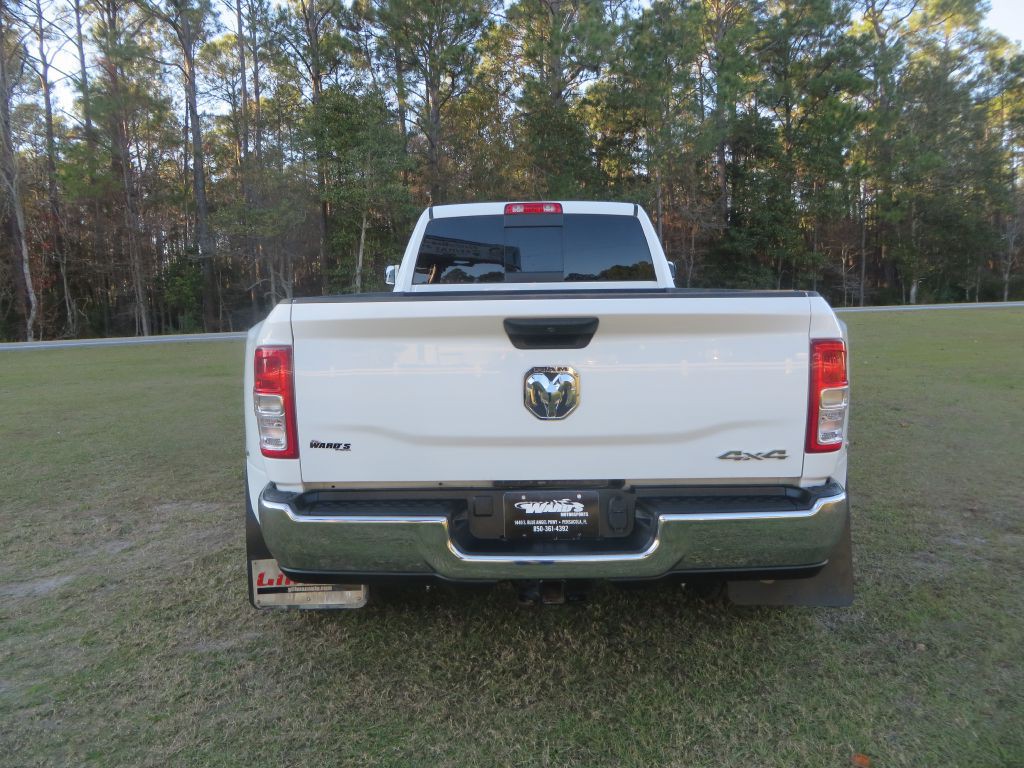 2022 RAM 3500 Image 7