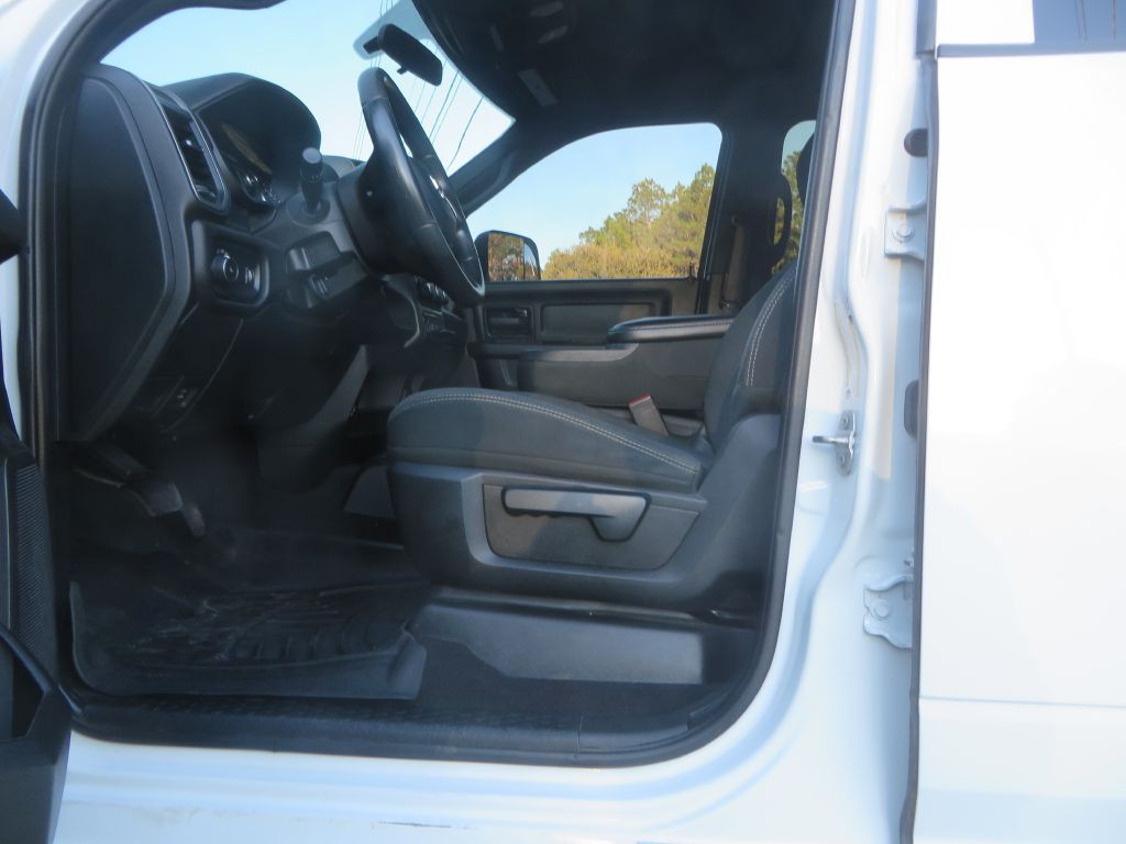 2022 RAM 3500 Image 12