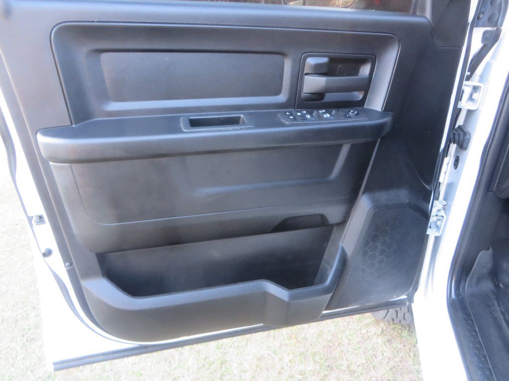 2022 RAM 3500 Image 13