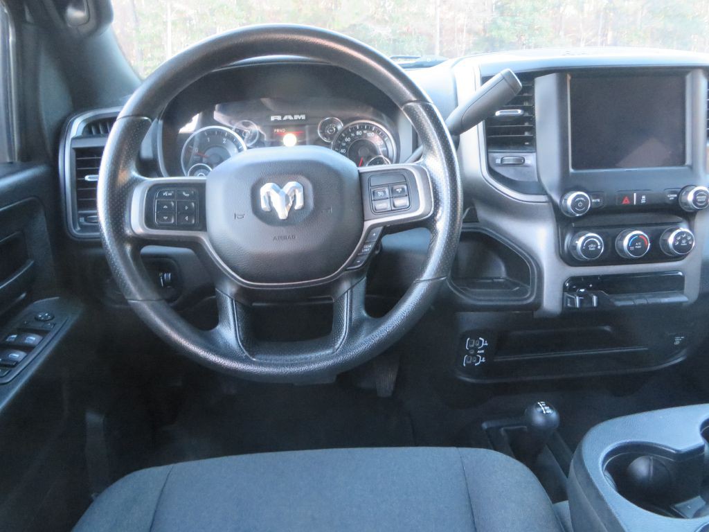 2022 RAM 3500 Image 16