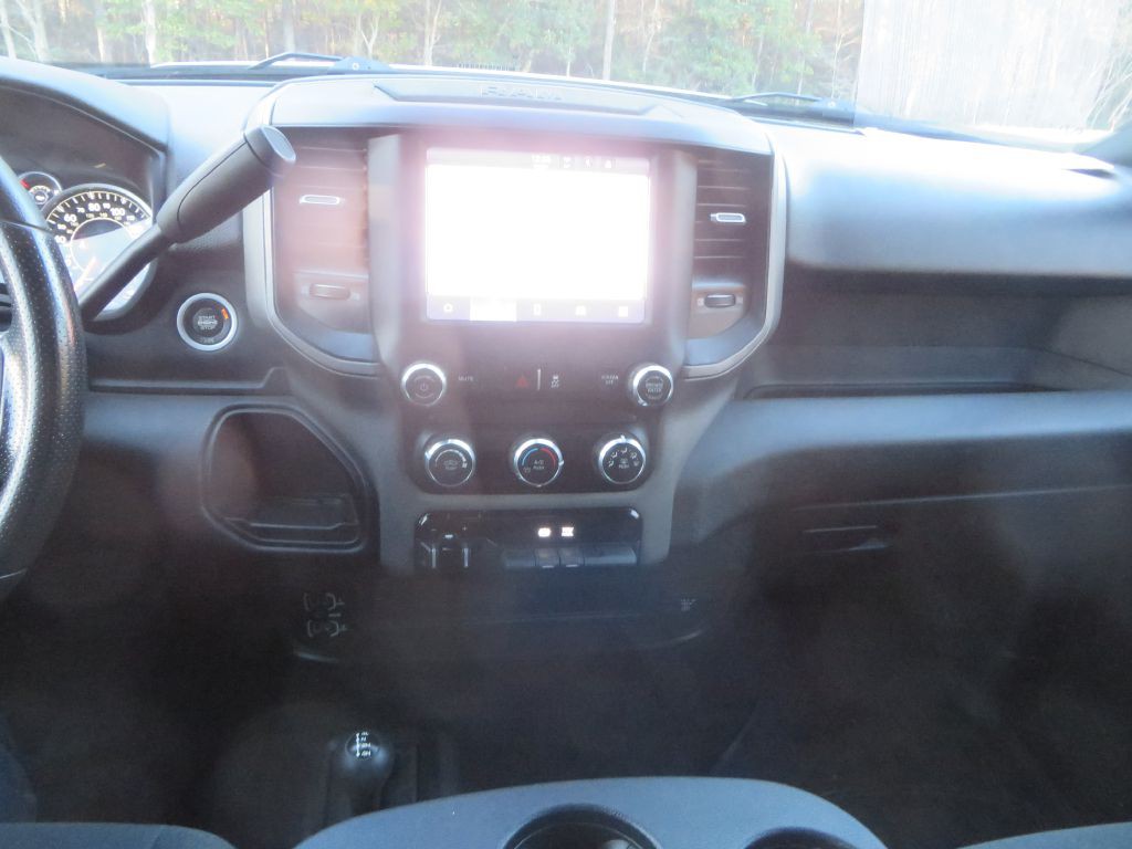 2022 RAM 3500 Image 21