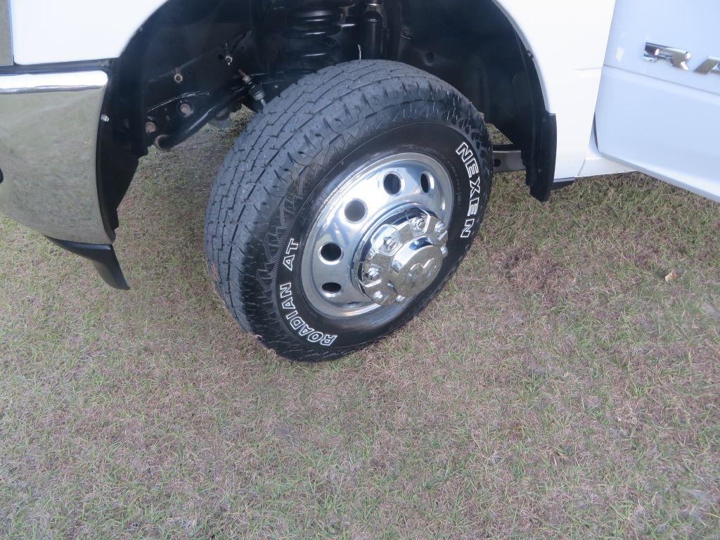 2022 RAM 3500 Image 31