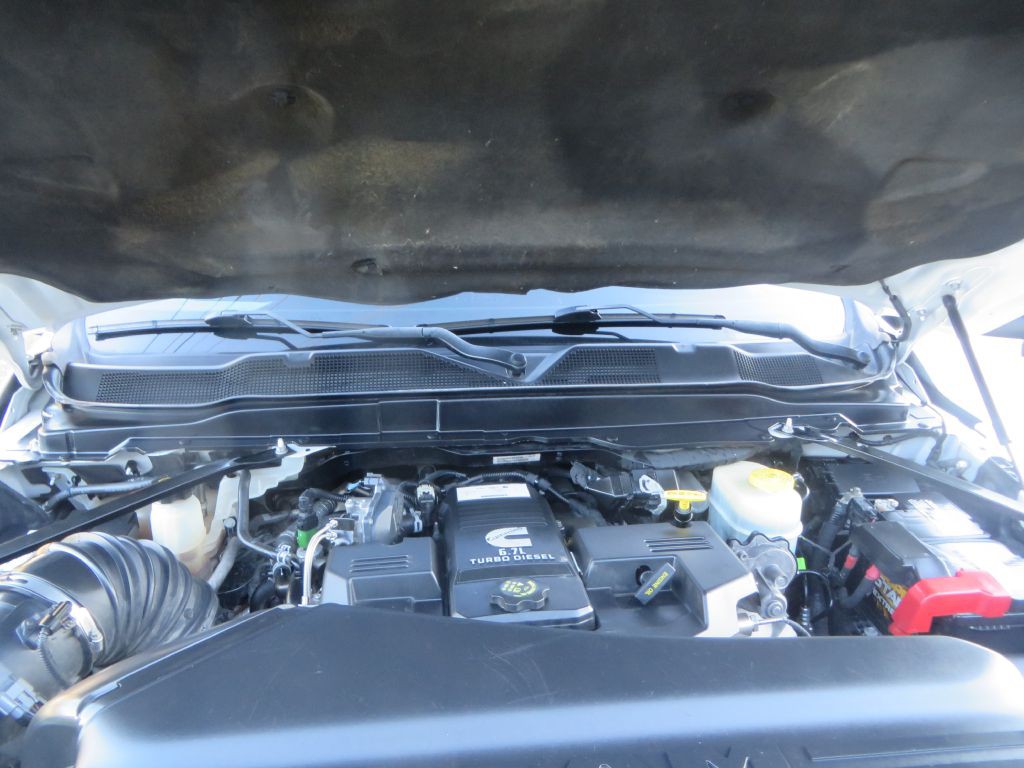 2022 RAM 3500 Image 33