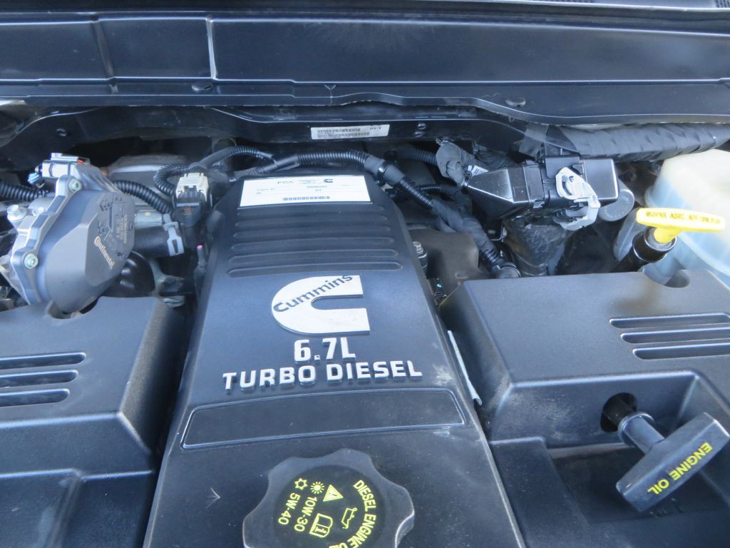 2022 RAM 3500 Image 34