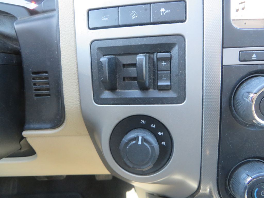 2016 Ford Expedition Image 16