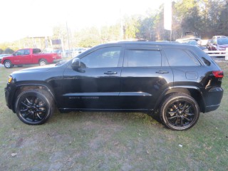 Image for 2018 Jeep Grand Cherokee Laredo ID: 7095338