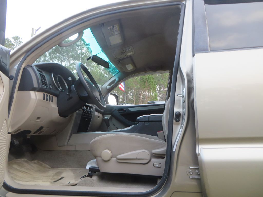 2007 Toyota 4Runner Image 10