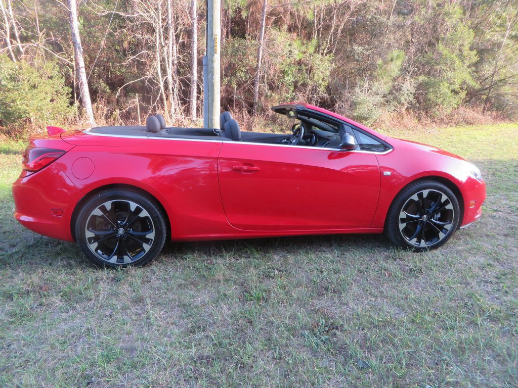 2017 Buick Cascada Image 3