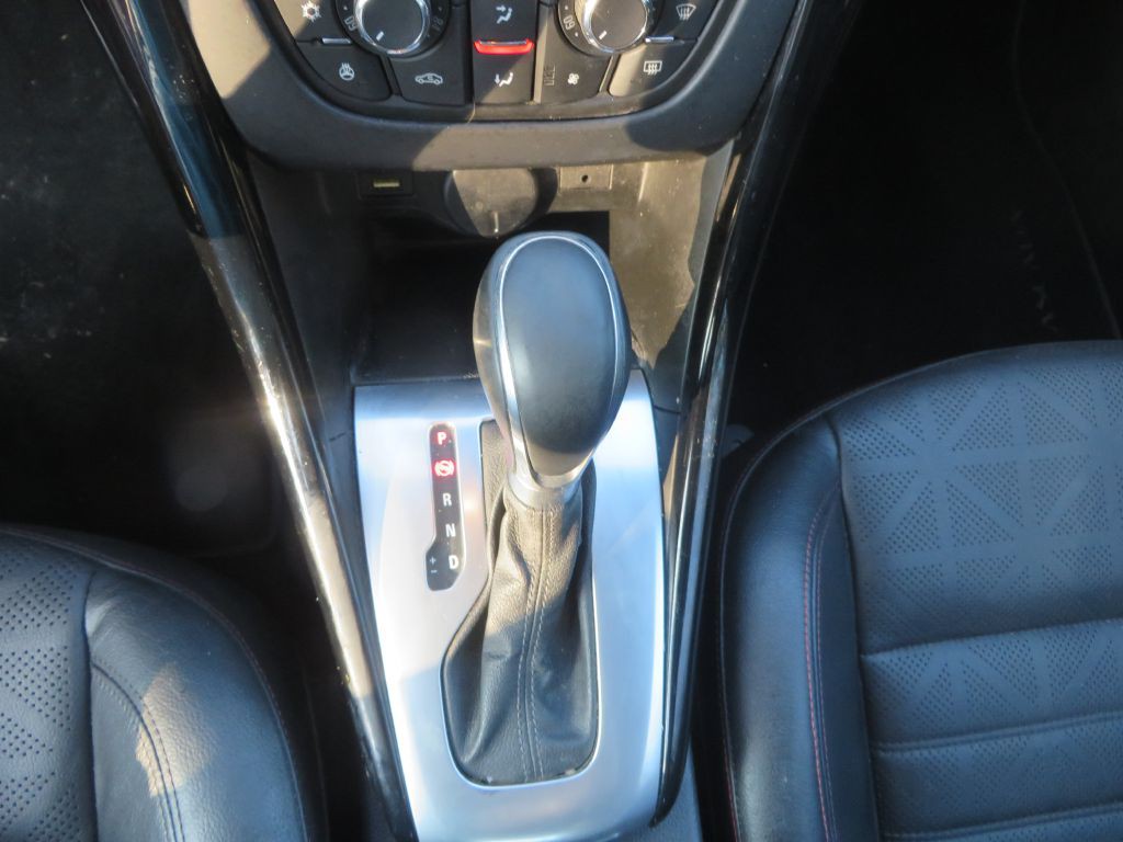 2017 Buick Cascada Image 18