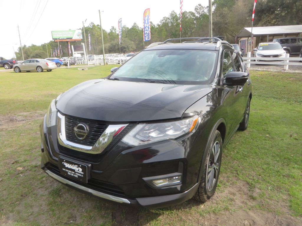 2018 Nissan Rogue Image 2