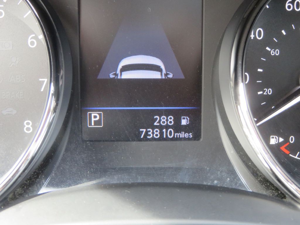 2018 Nissan Rogue Image 14