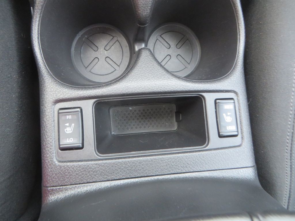 2018 Nissan Rogue Image 19