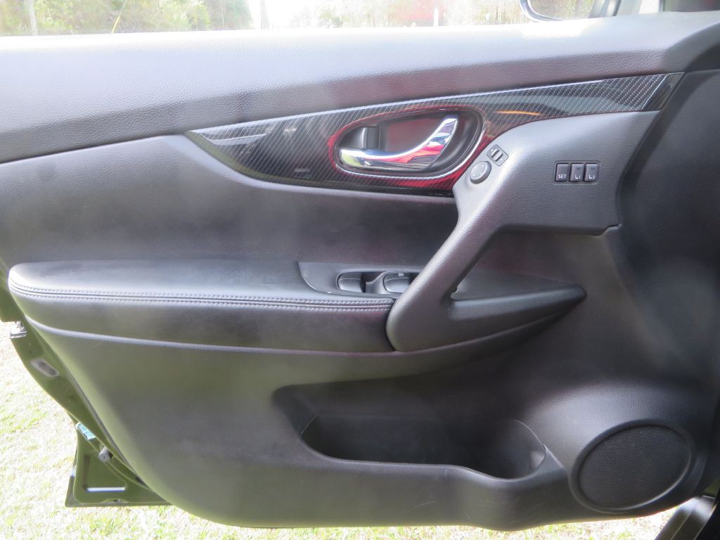 2018 Nissan Rogue Image 21