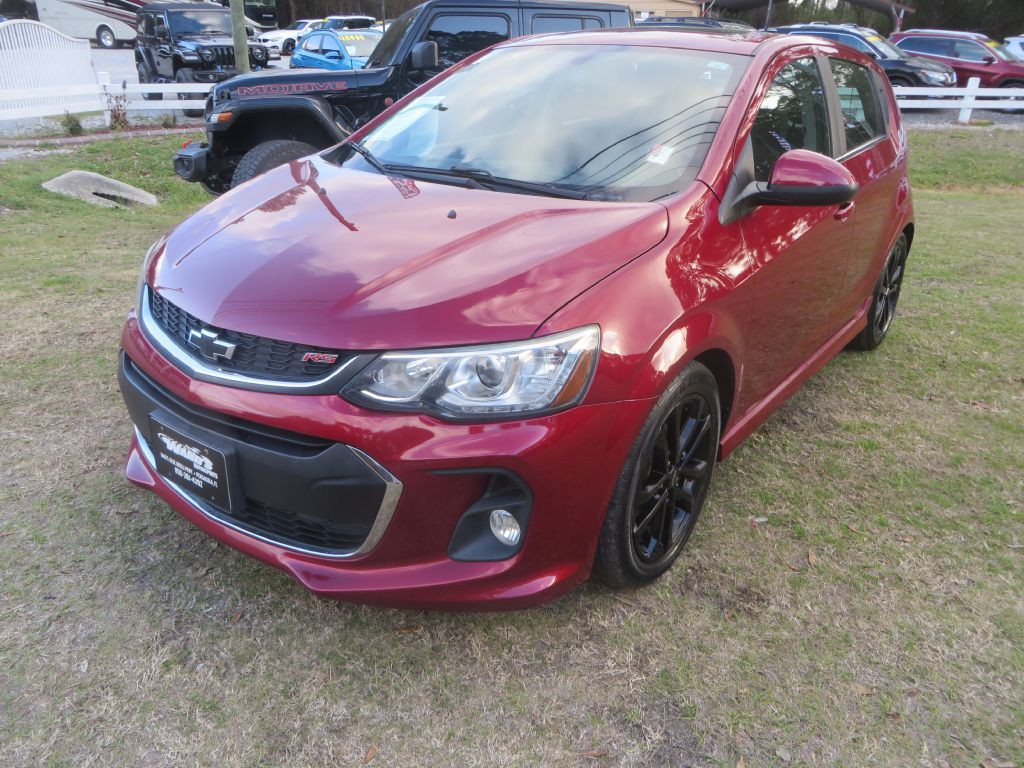 2018 Chevrolet Sonic Image 2