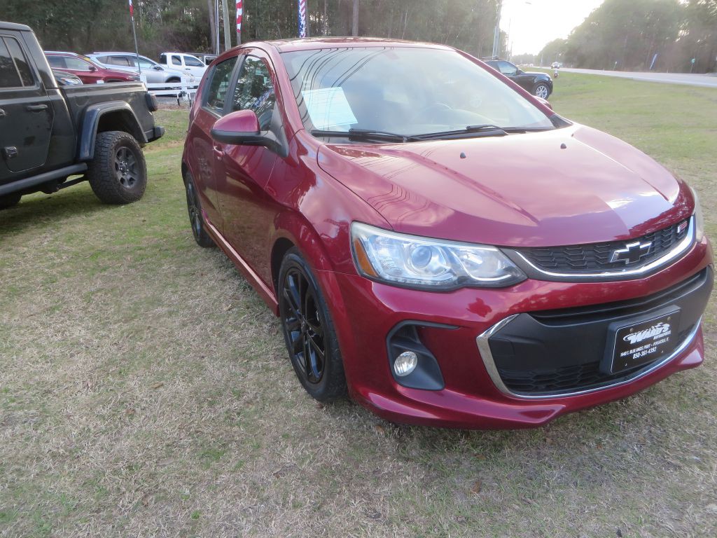 2018 Chevrolet Sonic Image 4