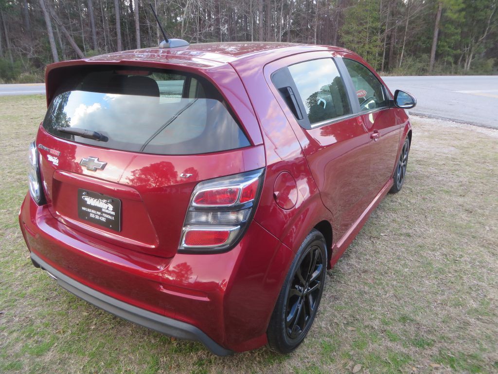 2018 Chevrolet Sonic Image 6