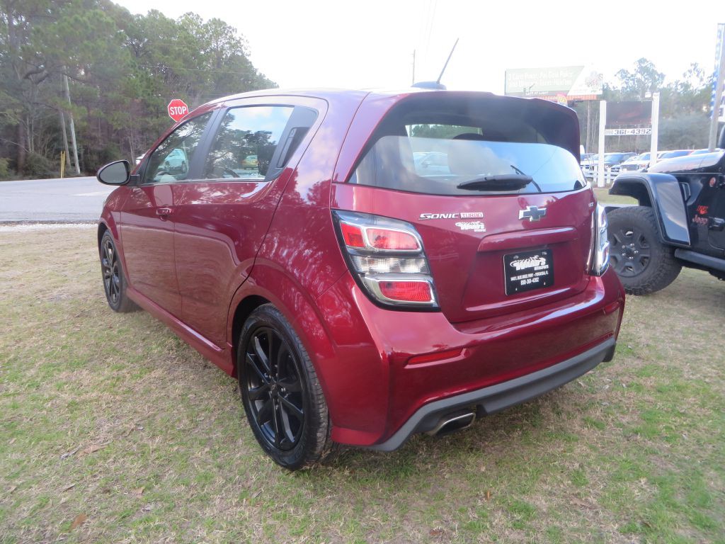 2018 Chevrolet Sonic Image 8