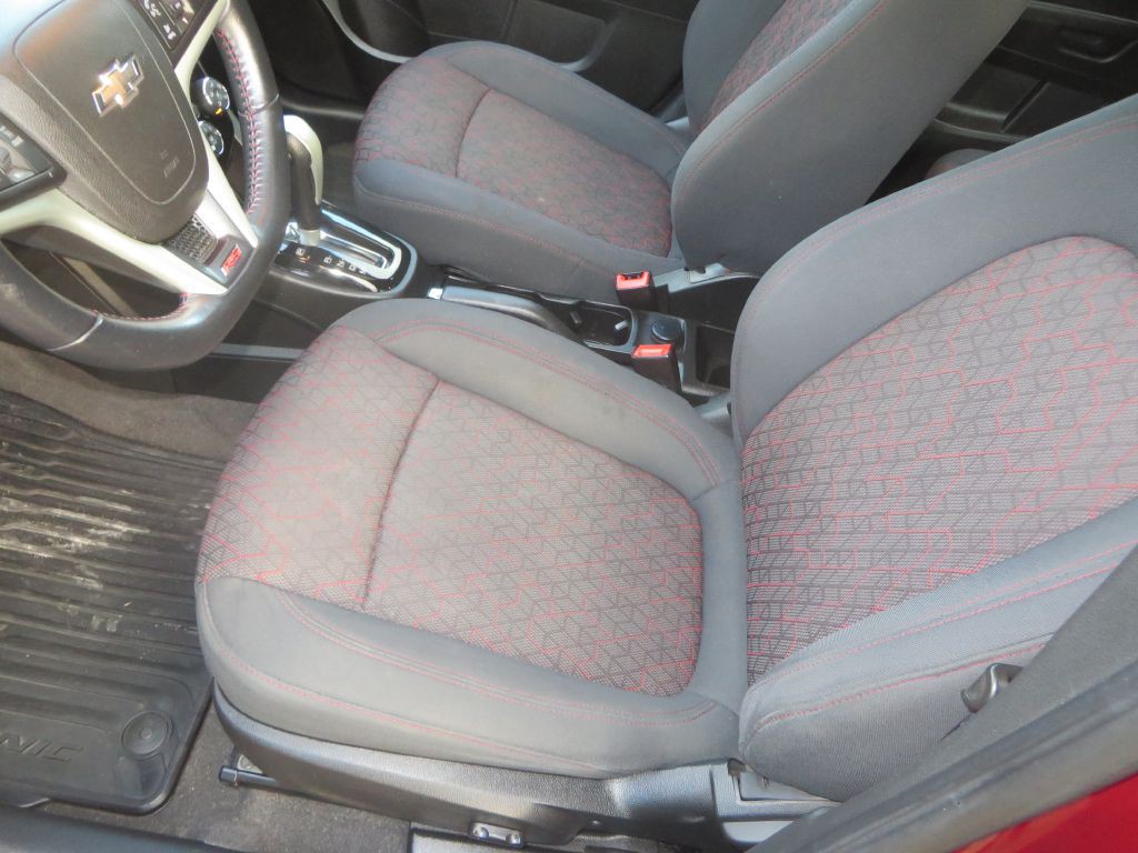 2018 Chevrolet Sonic Image 22