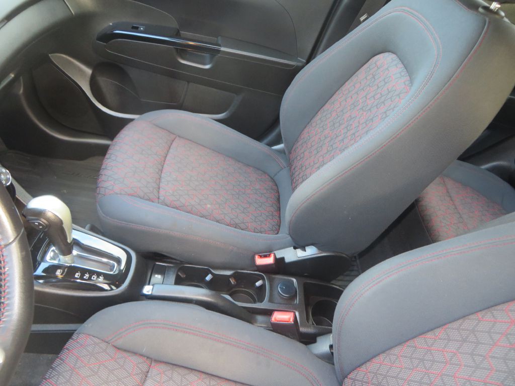 2018 Chevrolet Sonic Image 23