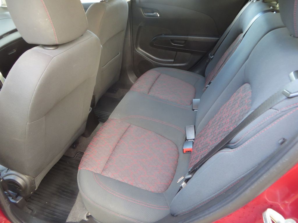 2018 Chevrolet Sonic Image 24