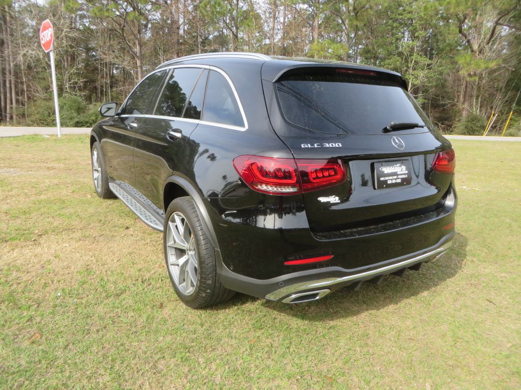 2021 Mercedes-Benz GLC-Class Image 8