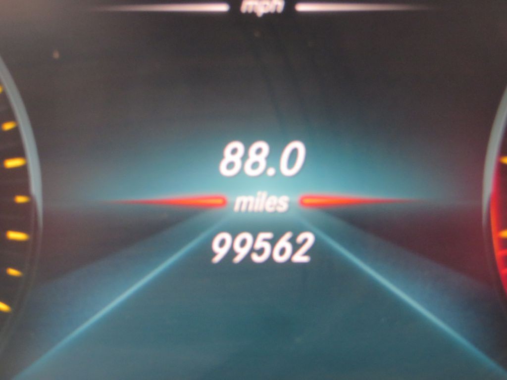 2021 Mercedes-Benz GLC-Class Image 14