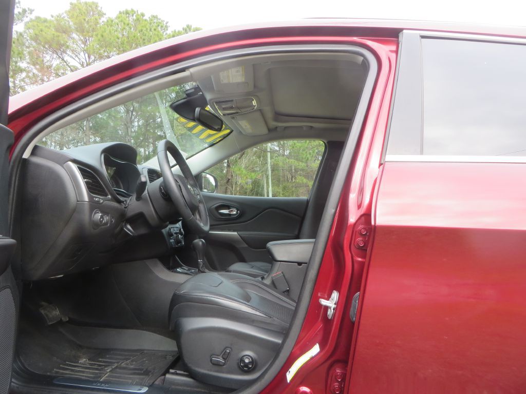 2019 Jeep Cherokee Image 9