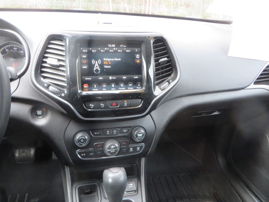 2019 Jeep Cherokee Image 18