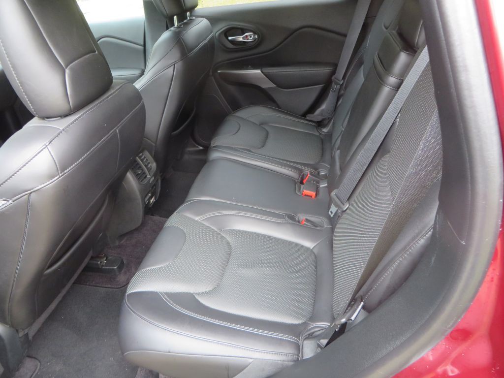 2019 Jeep Cherokee Image 25