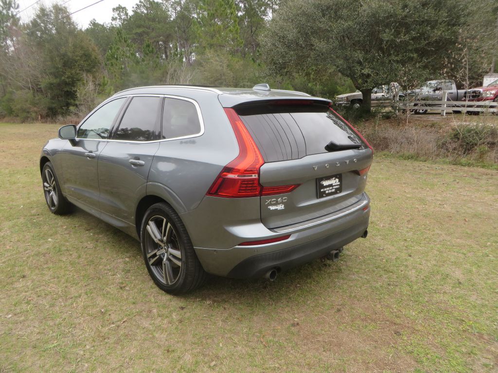 2018 Volvo XC60 Image 8