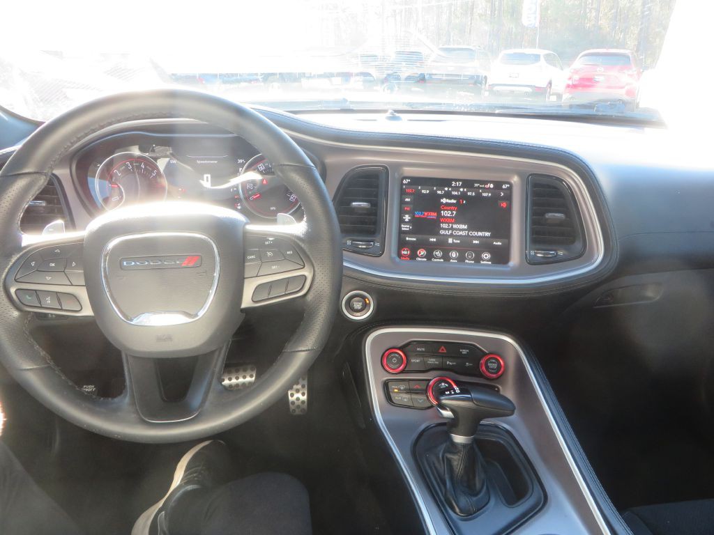 2022 Dodge Challenger Image 10