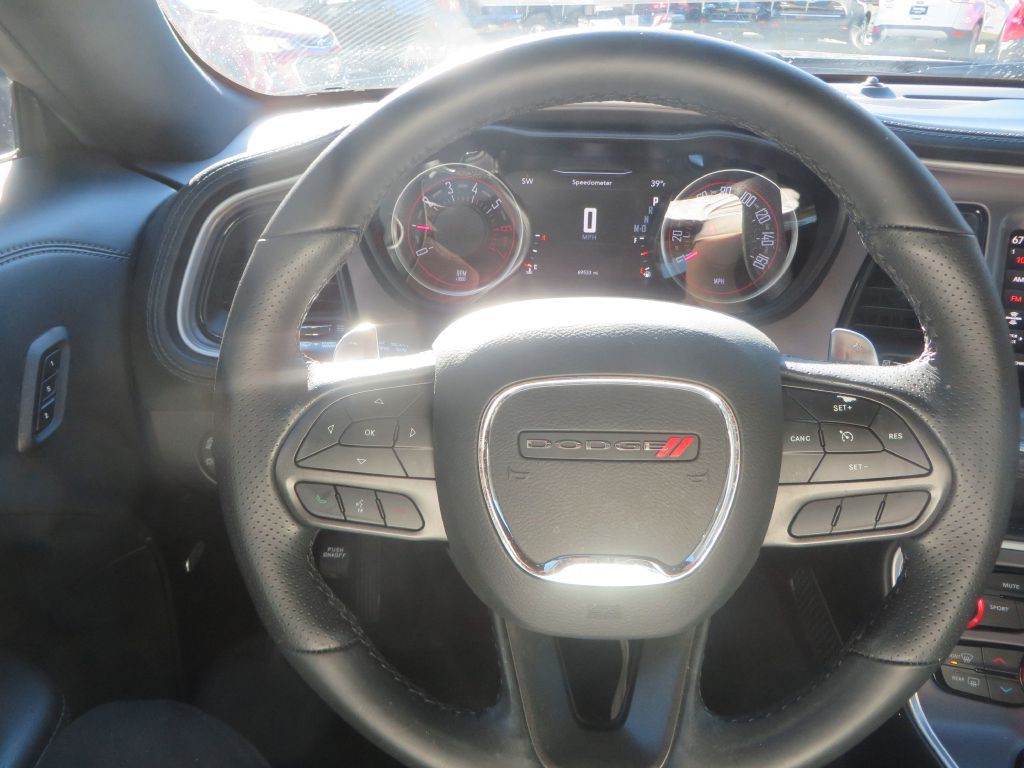 2022 Dodge Challenger Image 11