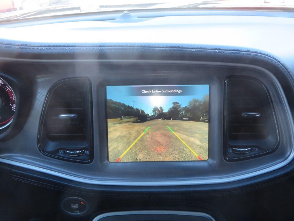 2022 Dodge Challenger Image 17