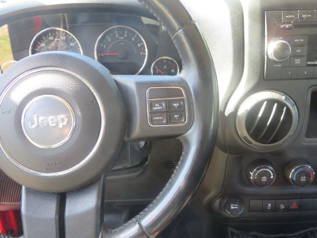 2017 Jeep Wrangler Image 16