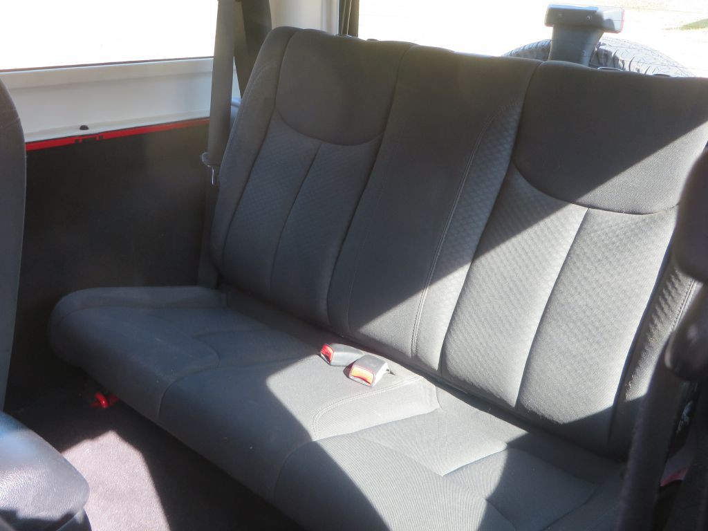 2017 Jeep Wrangler Image 24