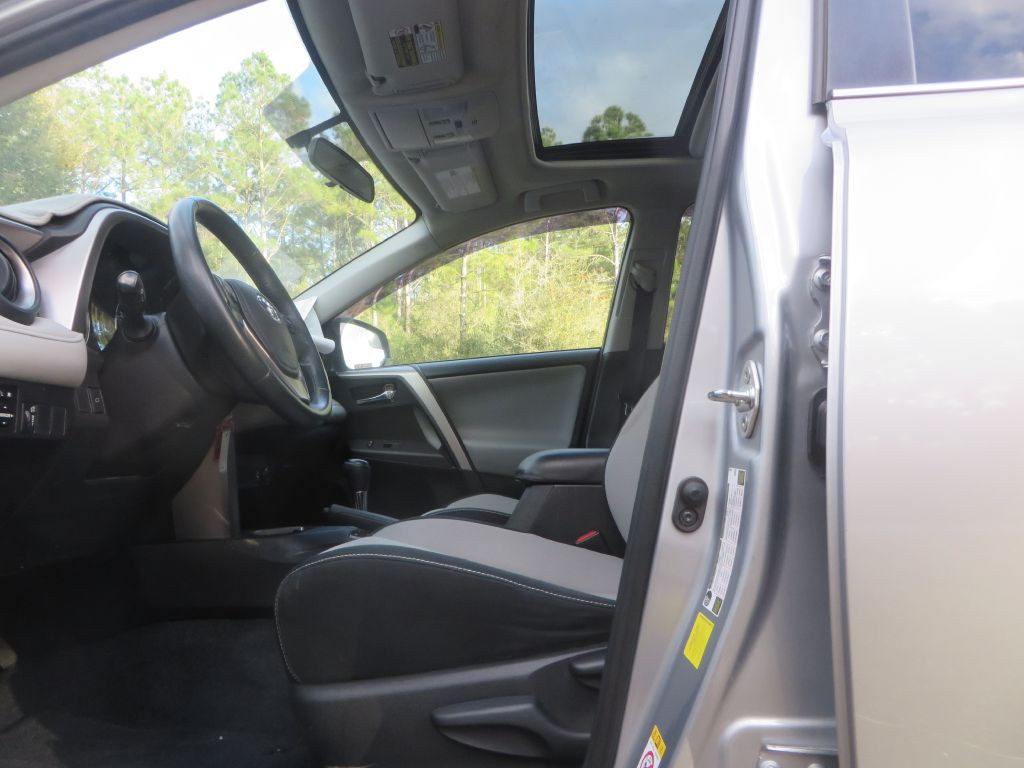 2016 Toyota Rav4 Image 10