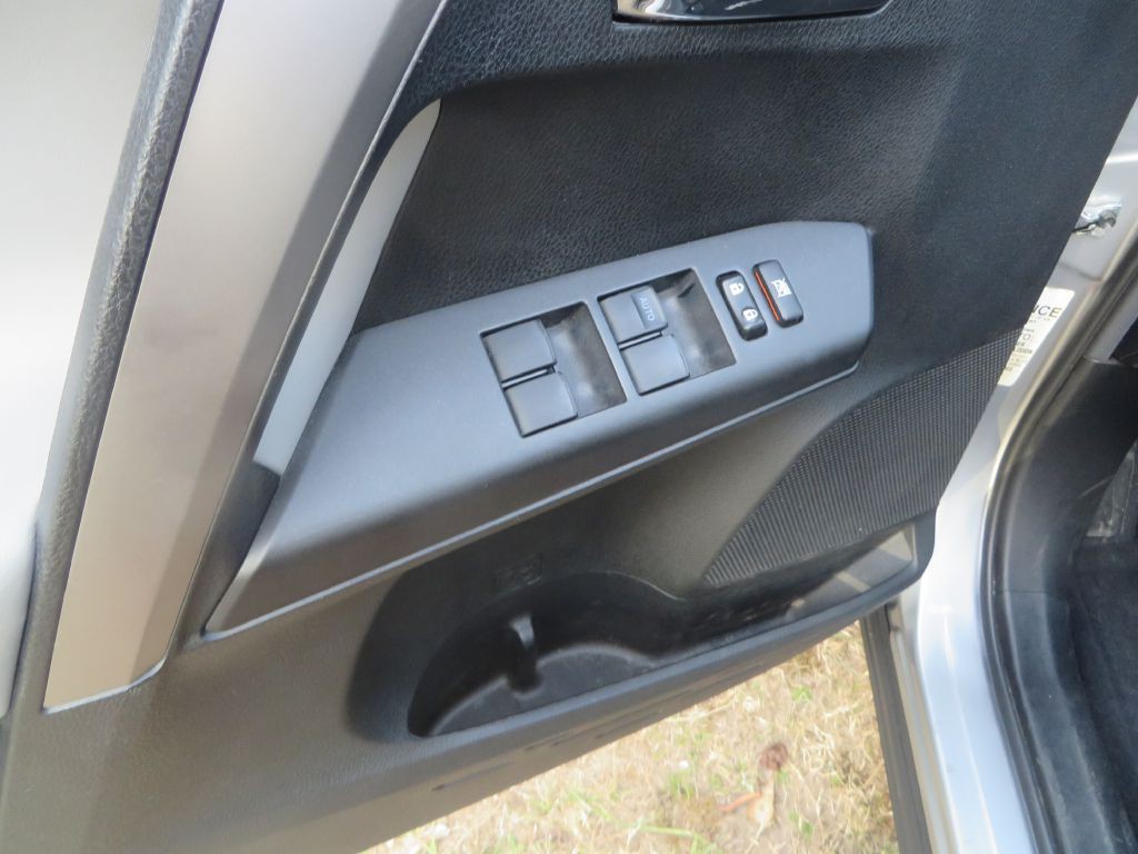 2016 Toyota Rav4 Image 12