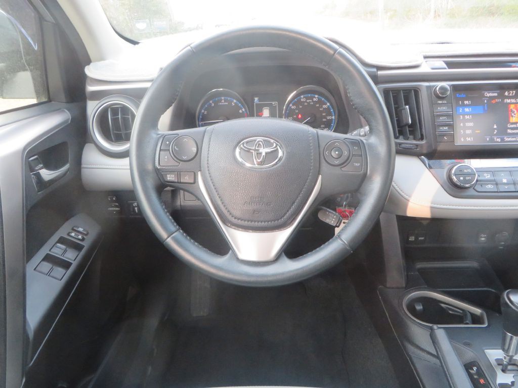 2016 Toyota Rav4 Image 14