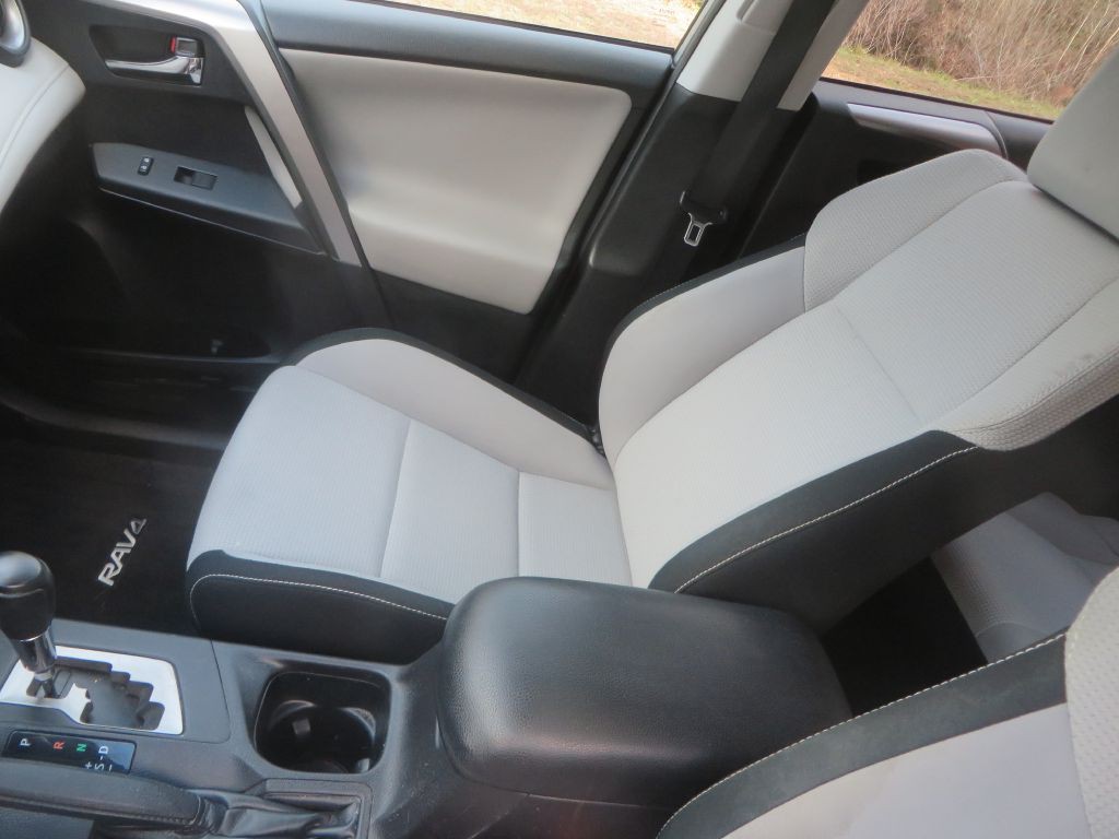 2016 Toyota Rav4 Image 24