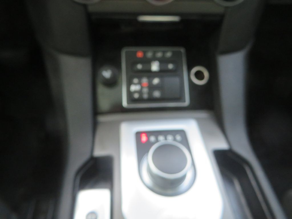 2016 Land Rover LR4 Image 22
