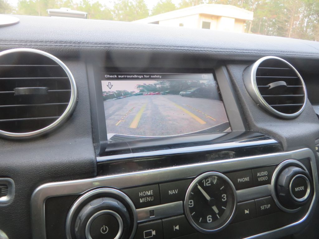 2016 Land Rover LR4 Image 24