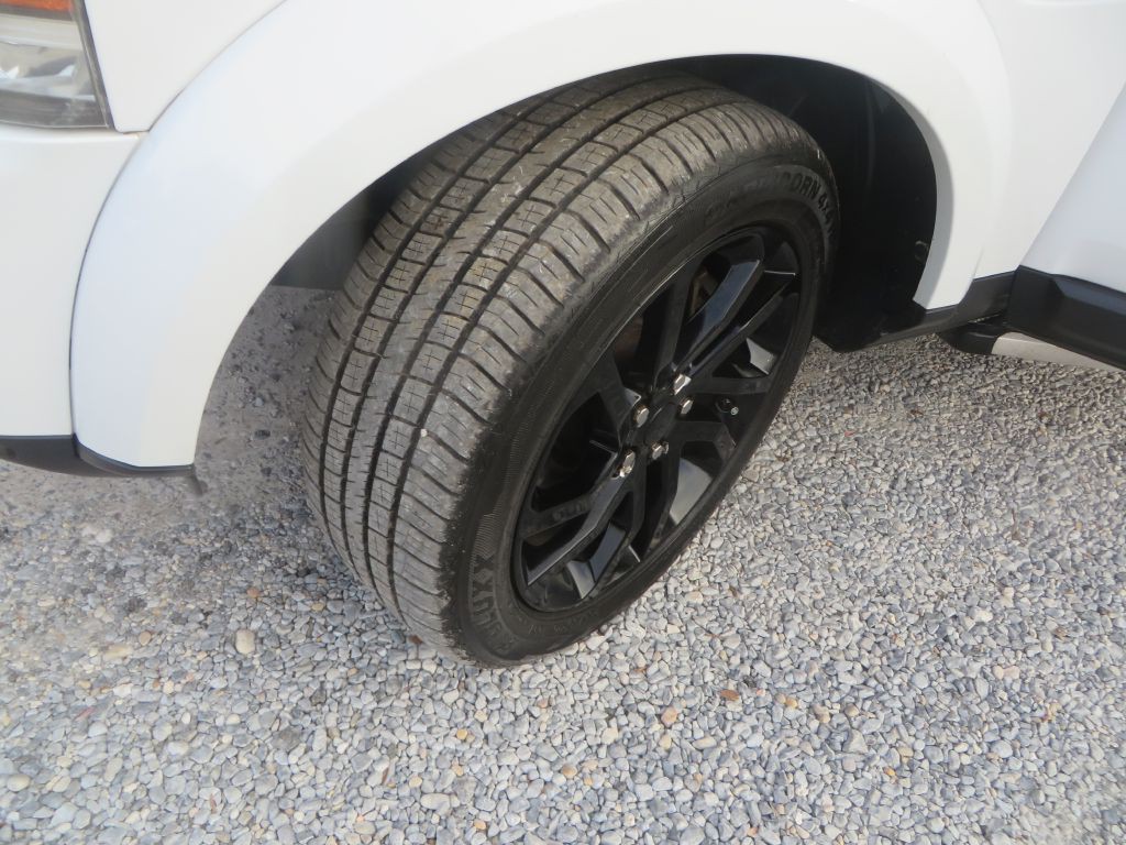 2016 Land Rover LR4 Image 33