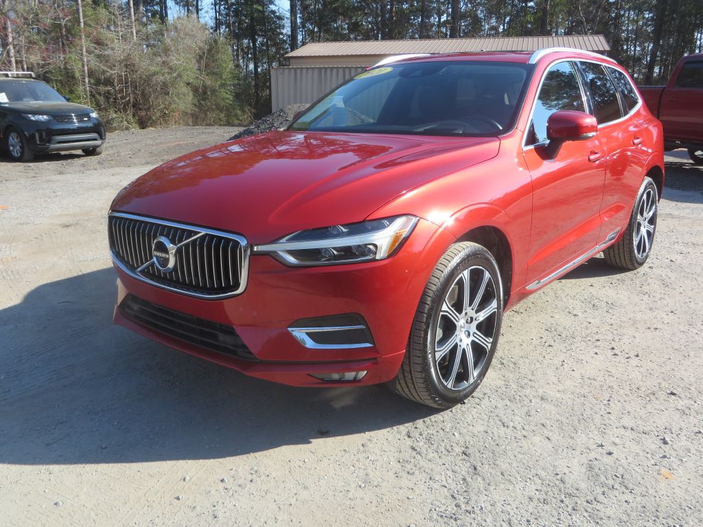 2021 Volvo XC60 Image 2